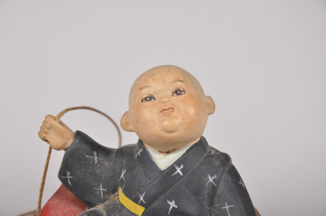 Grandma Mom and Children Hakata Dolls, photo 13 of 14