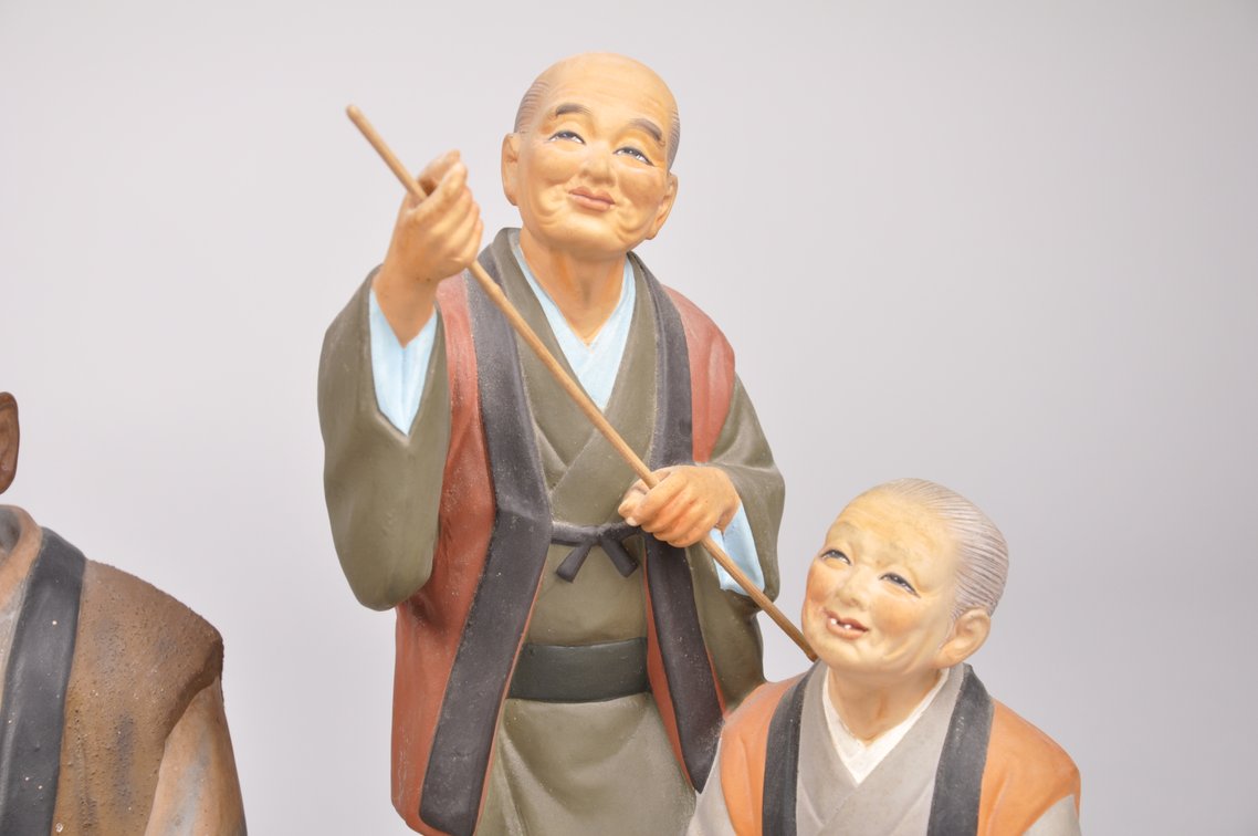 Figurines Eating Fruit Hakata Dolls, photo 6 of 20