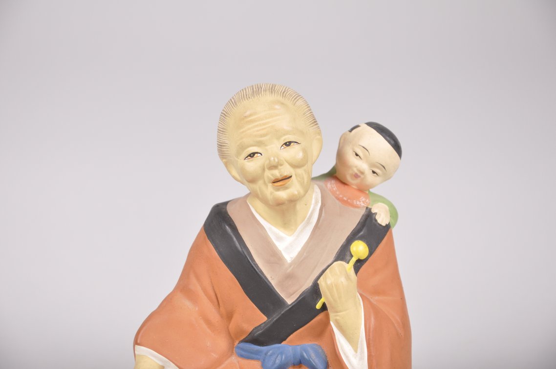 Seven Grandmother and Child Hakata Dolls, photo 10 of 12