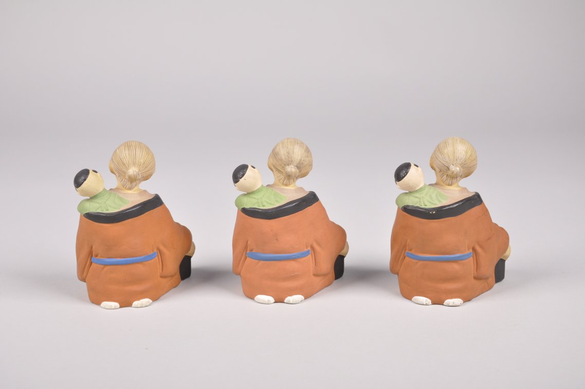 Seven Grandmother and Child Hakata Dolls, photo 11 of 12