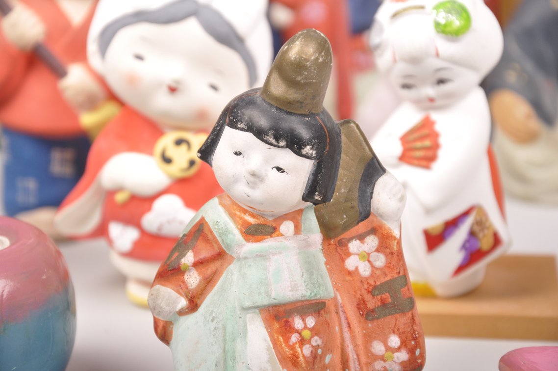 Hakata Dolls, A Temari Ball, and a Kabuki Doll, photo 6 of 19