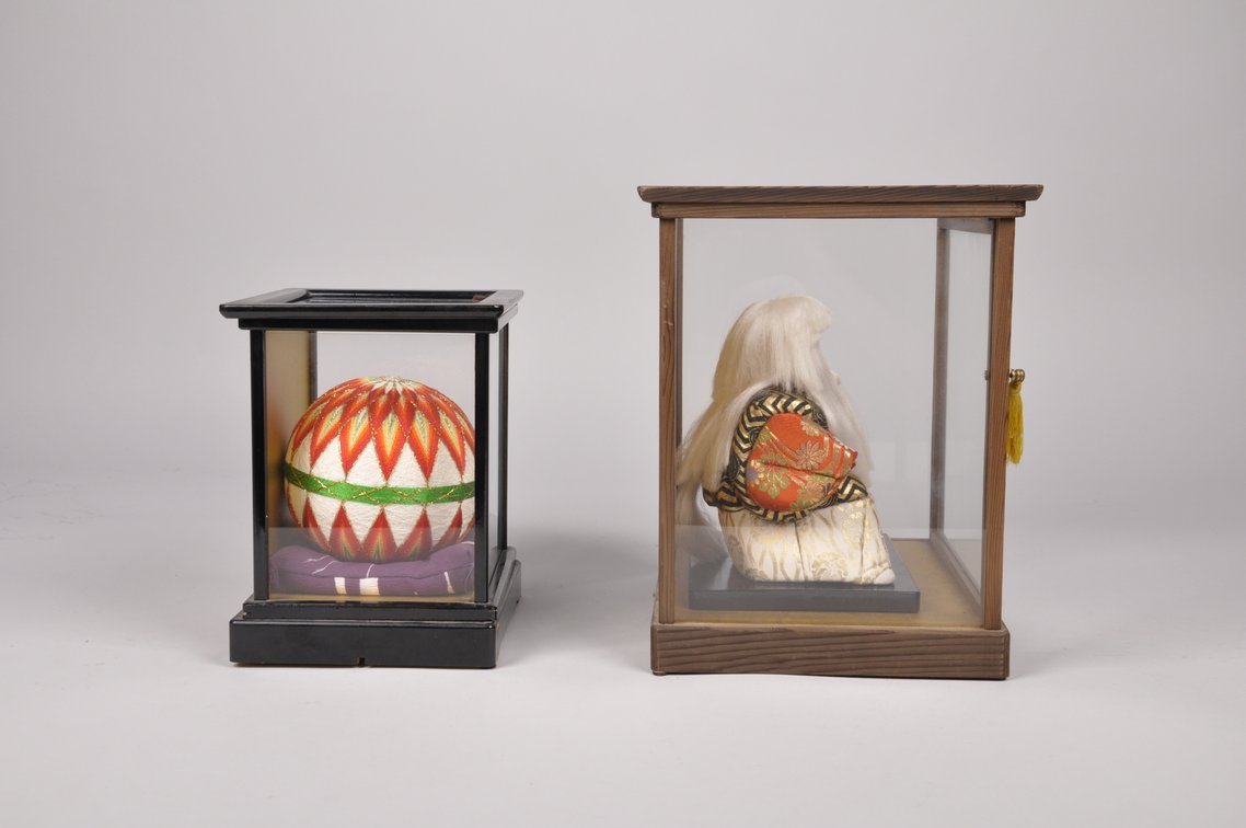 Hakata Dolls, A Temari Ball, and a Kabuki Doll, photo 13 of 19