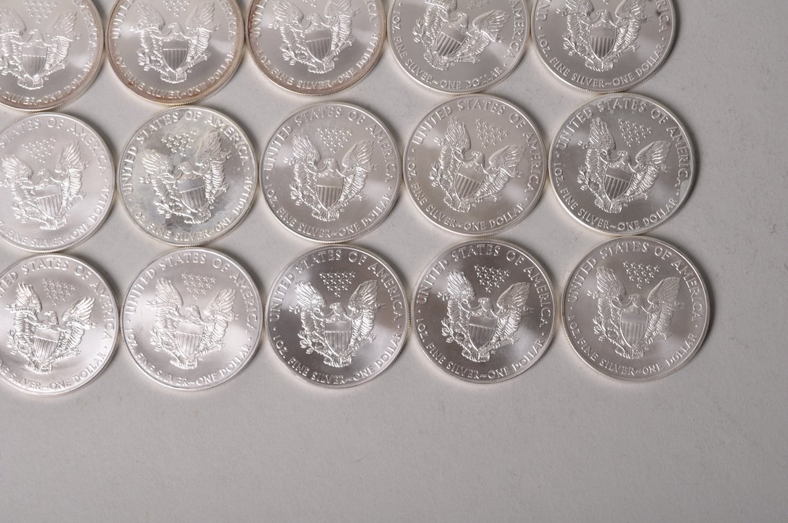 American Silver Eagles in Tube, photo 12 of 13