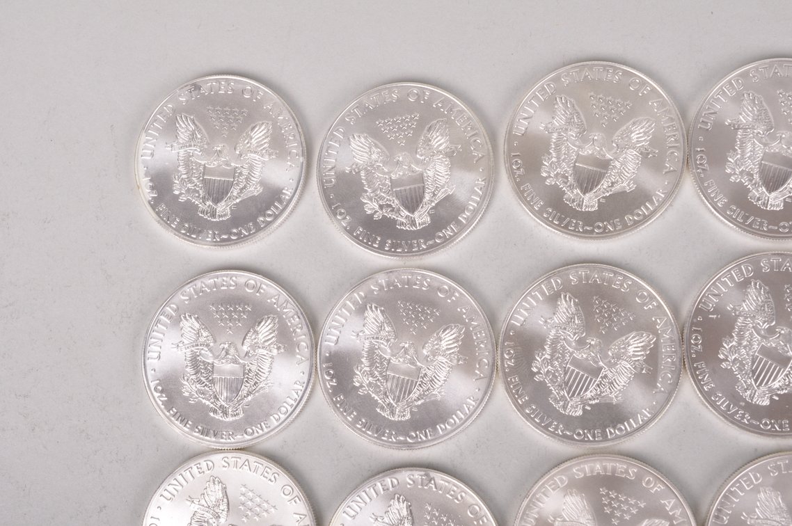 American Silver Eagles in Tube, photo 10 of 14