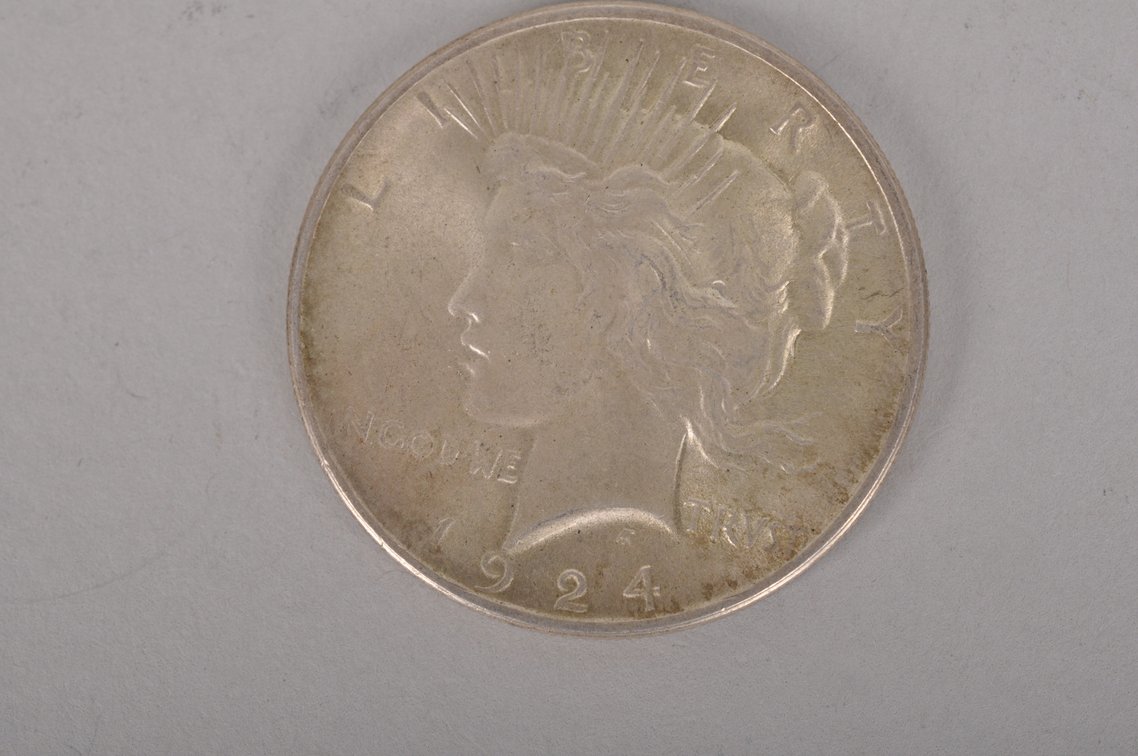 1924 Silver Peace Dollars, photo 9 of 12