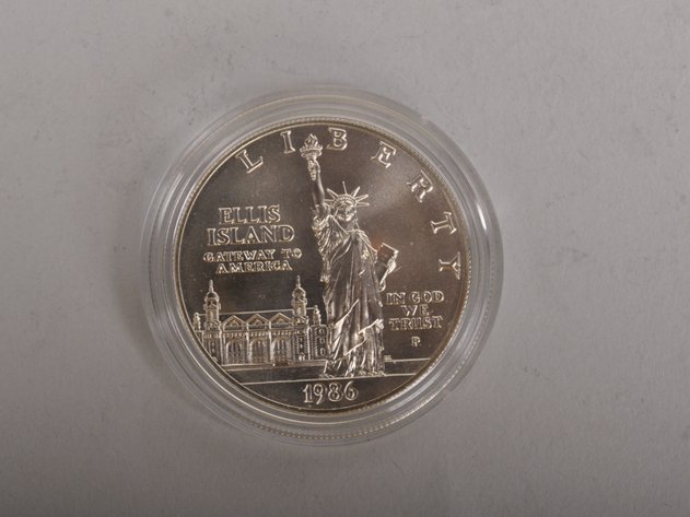 1986 US Constitution Silver Dollar