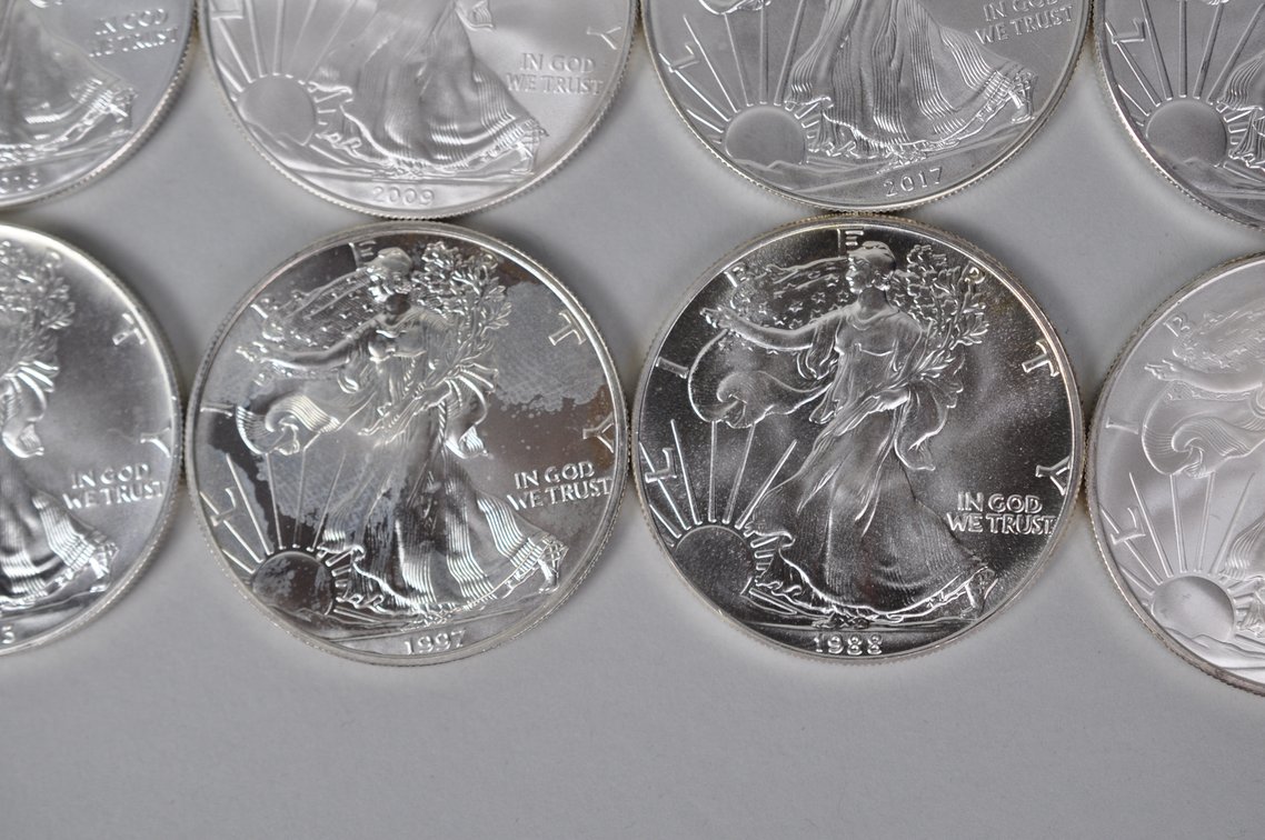 Ten American Silver Eagles, photo 5 of 10