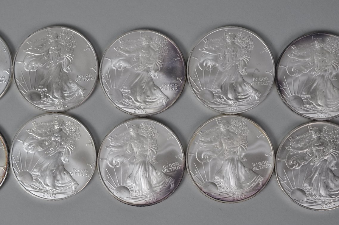 Ten American Silver Eagles, photo 3 of 9