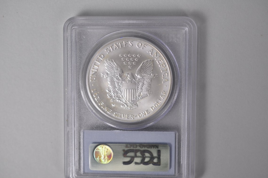 Graded and Slabbed Mint Condition American Silver Eagle, photo 5 of 6