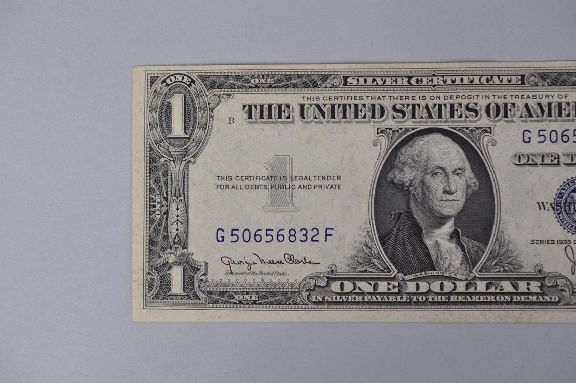 Silver Certificate 1935D $1, photo 2 of 6