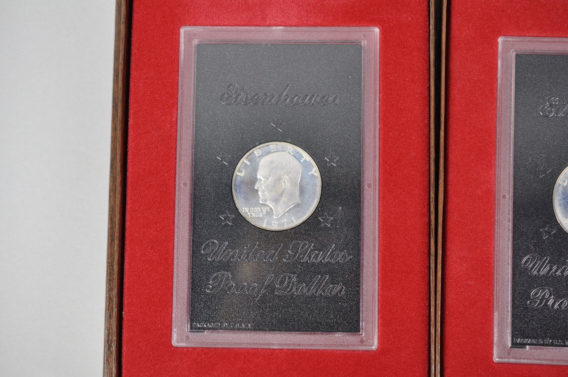 Ike Proof Dollars in Brown US Mint Cases from 1971, photo 3 of 11