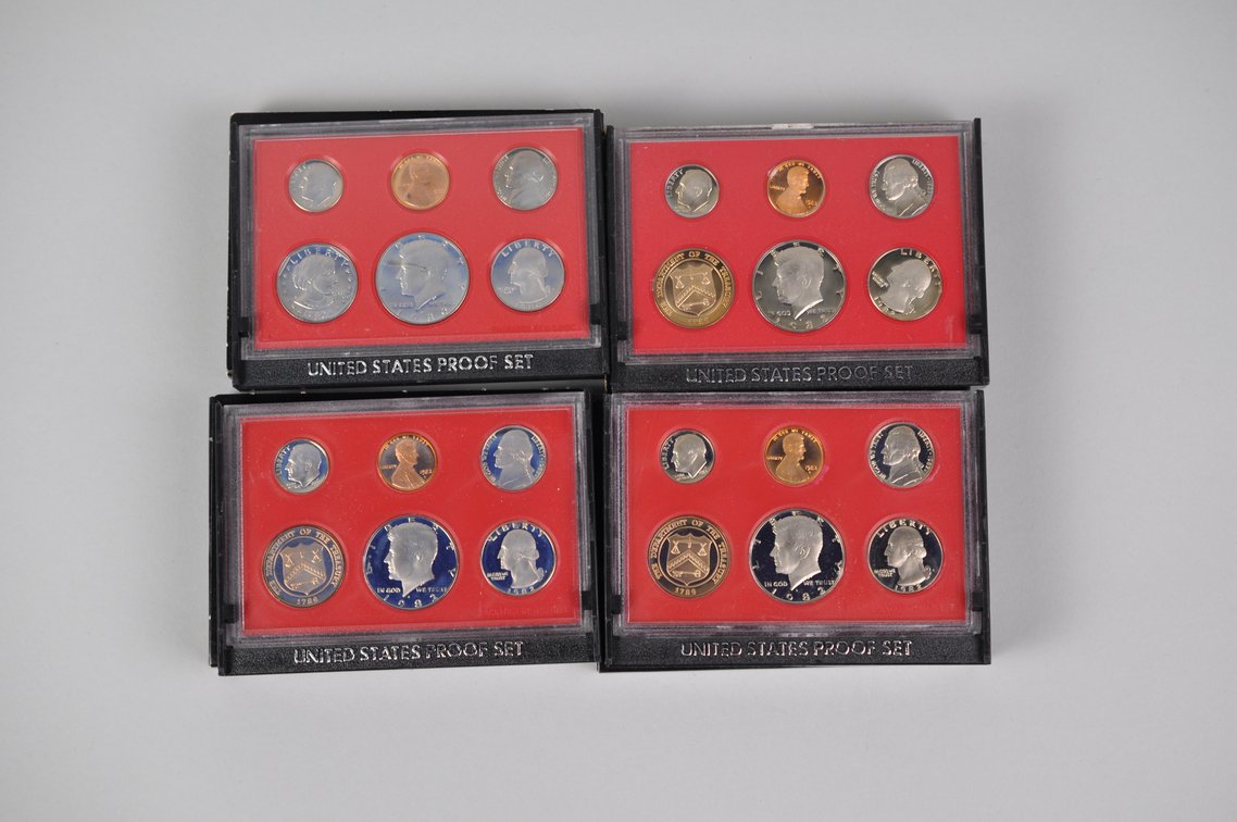 US Proof Sets 1980 and 1982x3, photo 2 of 11