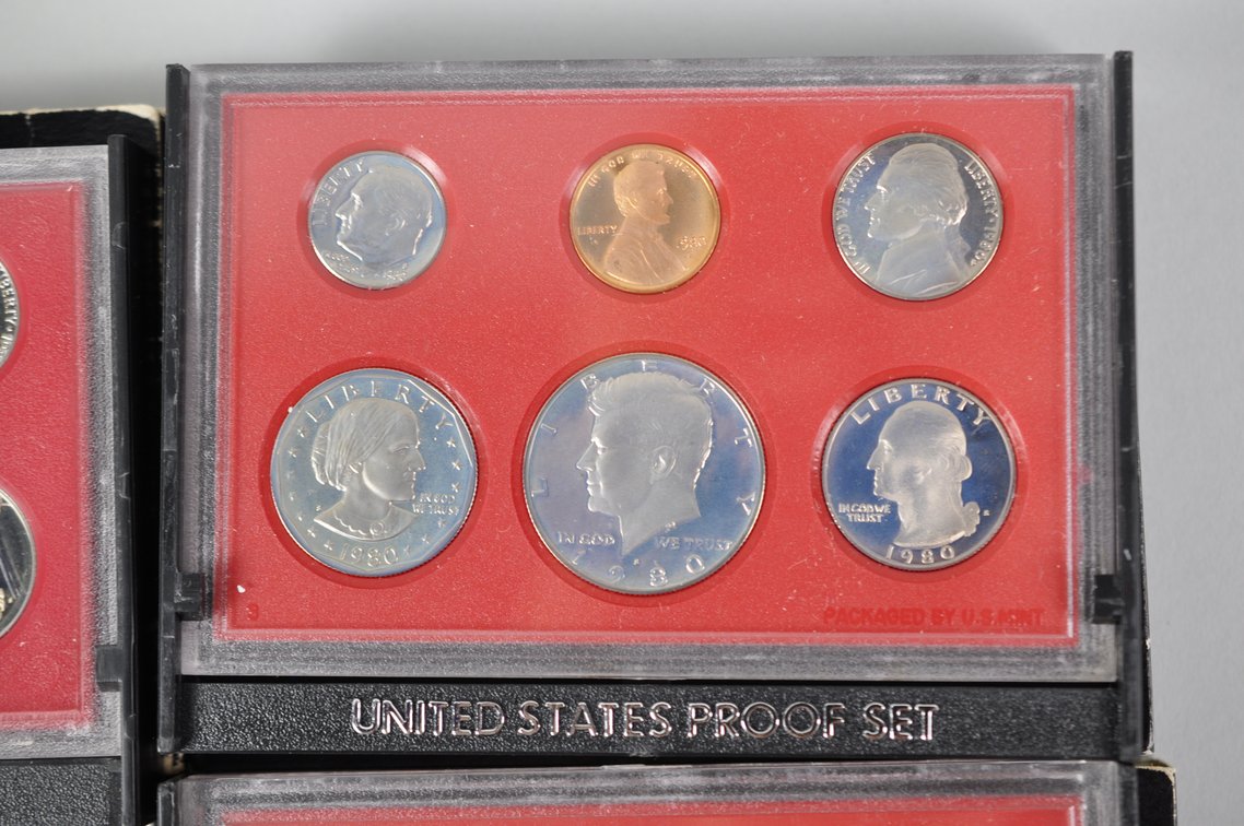 US Proof Sets 1980, 1980, 1981, 1982x2, photo 4 of 11