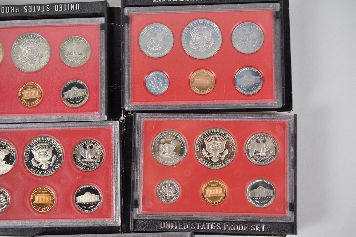 US Proof Sets 1980, 1980, 1981, 1982x2, photo 10 of 11