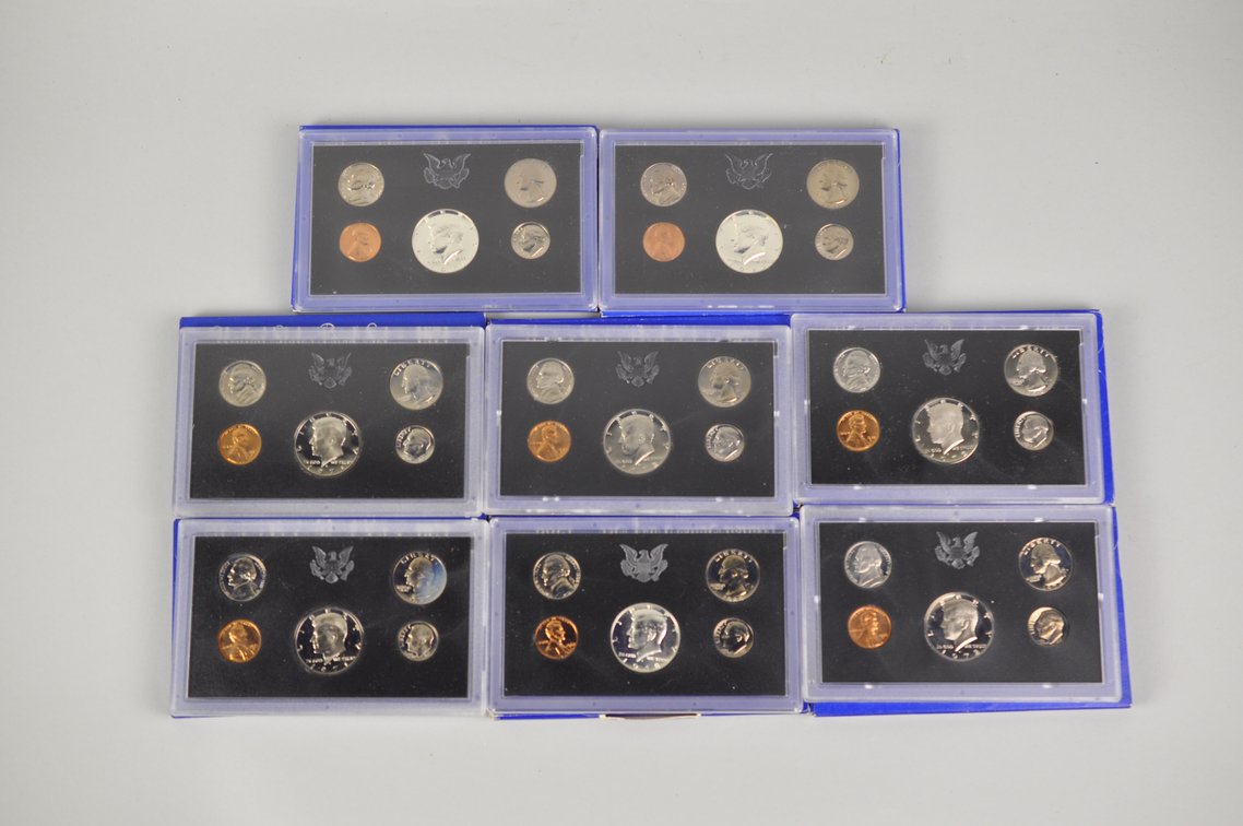 US Proof Sets 1968, 1970 x2, 1971 x2, 1972 x3, photo 2 of 13