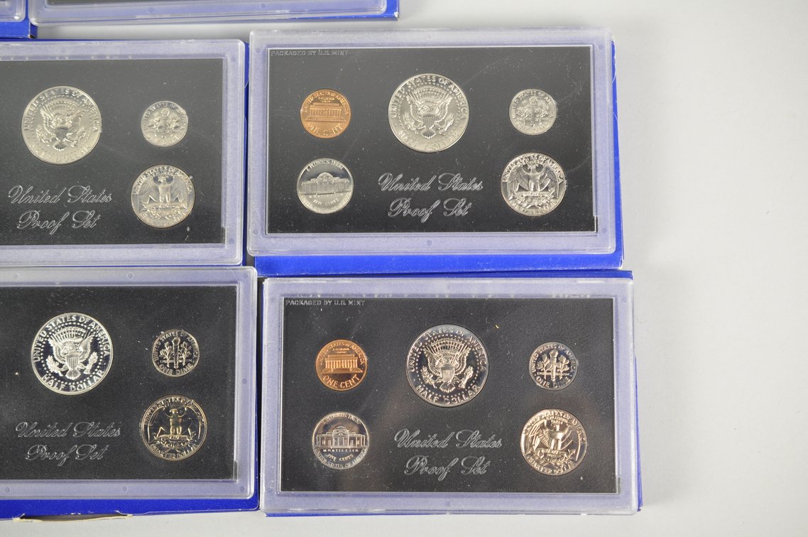 US Proof Sets 1968, 1970 x2, 1971 x2, 1972 x3, photo 13 of 13