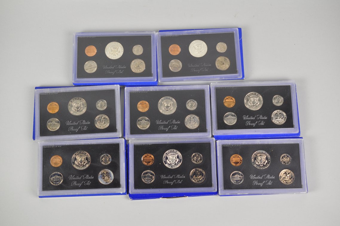 US Proof Sets 1968, 1970 x2, 1971 x2, 1972 x3, photo 8 of 13