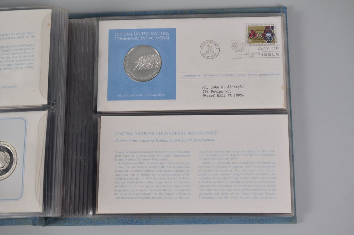 Commemorative Medals and Tokens with Postal Notes in Binders, photo 6 of 16