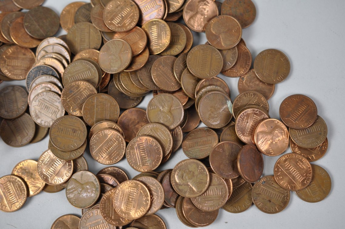 Assorted Lincoln Copper Cents in a Vintage US Mint Bag, photo 5 of 10