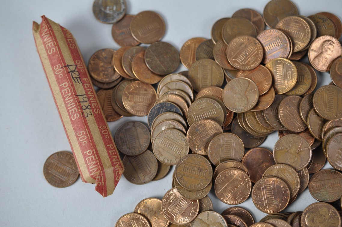 Assorted Lincoln Copper Cents in a Vintage US Mint Bag, photo 6 of 10