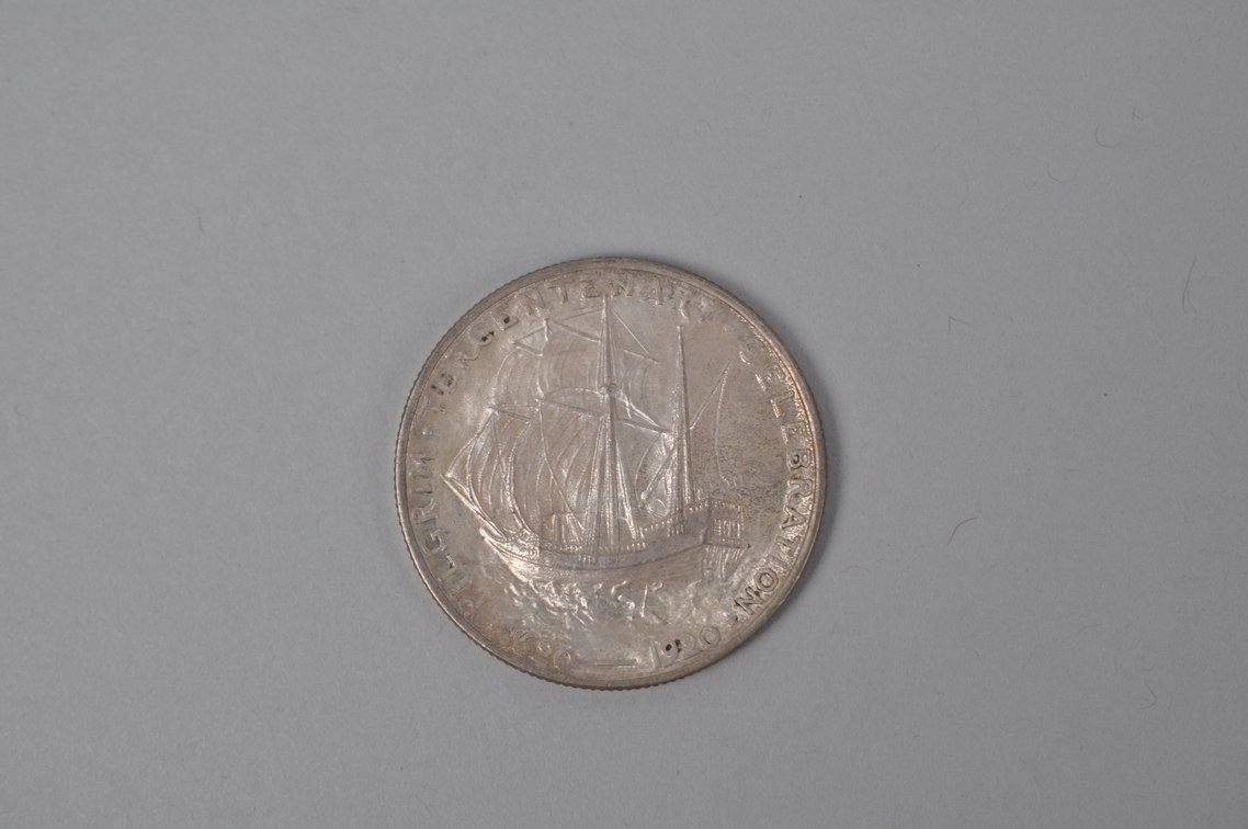 Assorted US Silver Old Commemorative Coins, photo 6 of 11