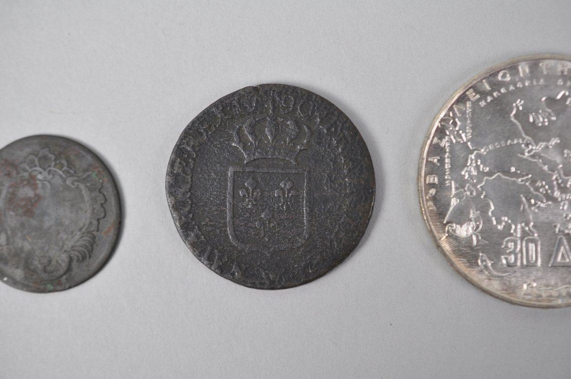 Assorted World Coins, photo 7 of 8