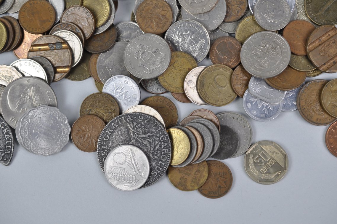 Assorted Collection of World Coins and Tokens, photo 4 of 17