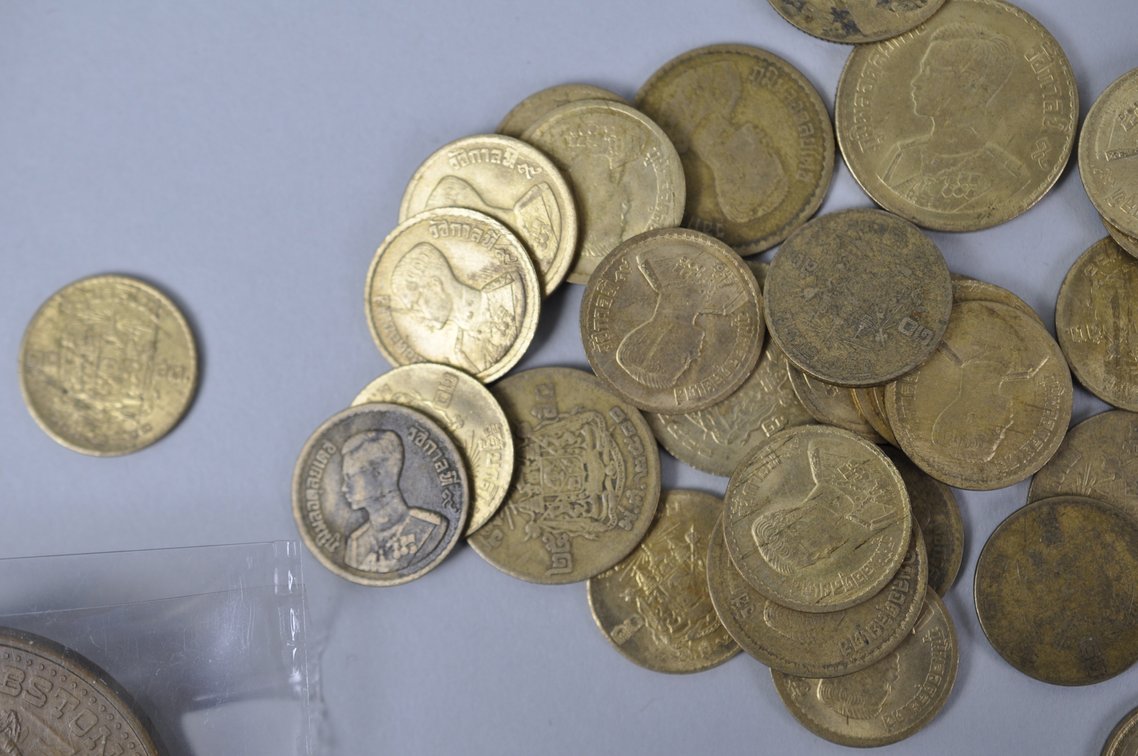 Assorted Collection of World Coins and Tokens, photo 9 of 17