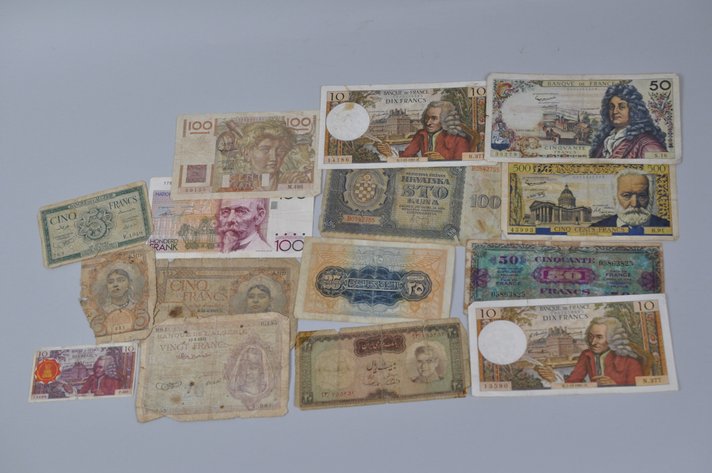Assortment of Old Franc Banknotes
