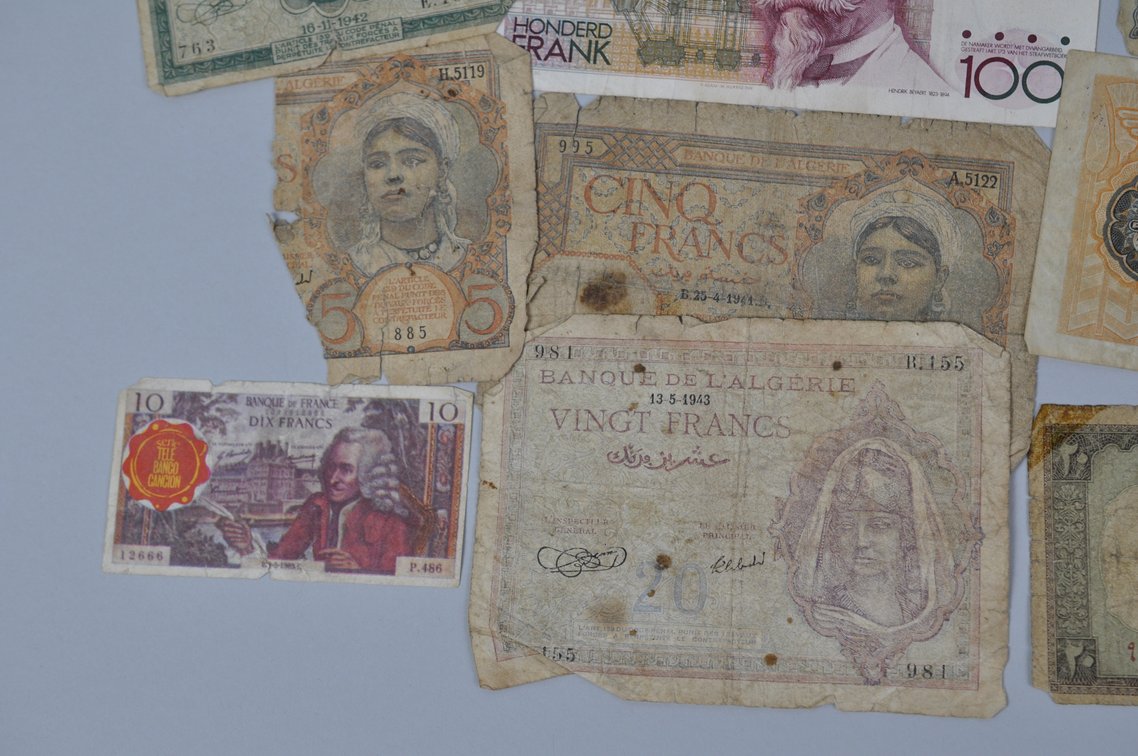 Assortment of Old Franc Banknotes, photo 2 of 15