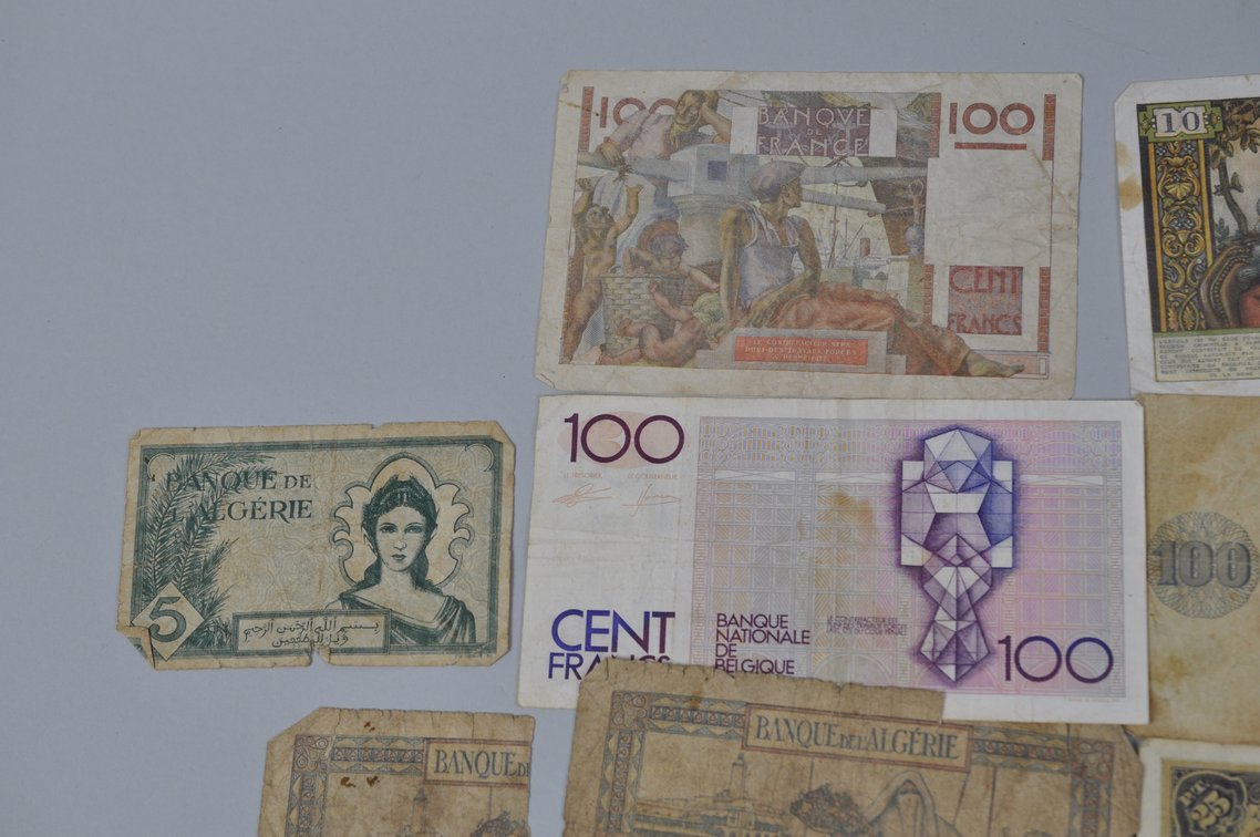 Assortment of Old Franc Banknotes, photo 11 of 15