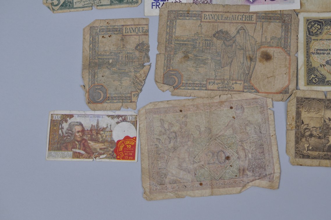 Assortment of Old Franc Banknotes, photo 10 of 15