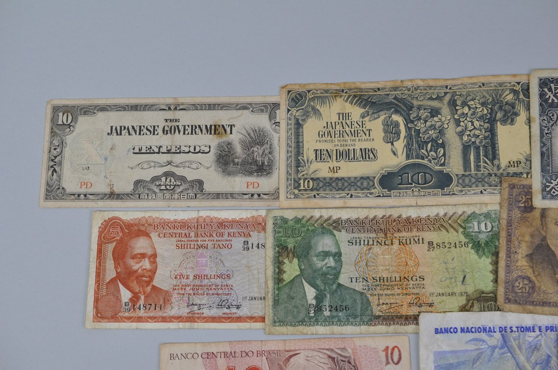 Assortment of Old Banknotes, photo 3 of 19