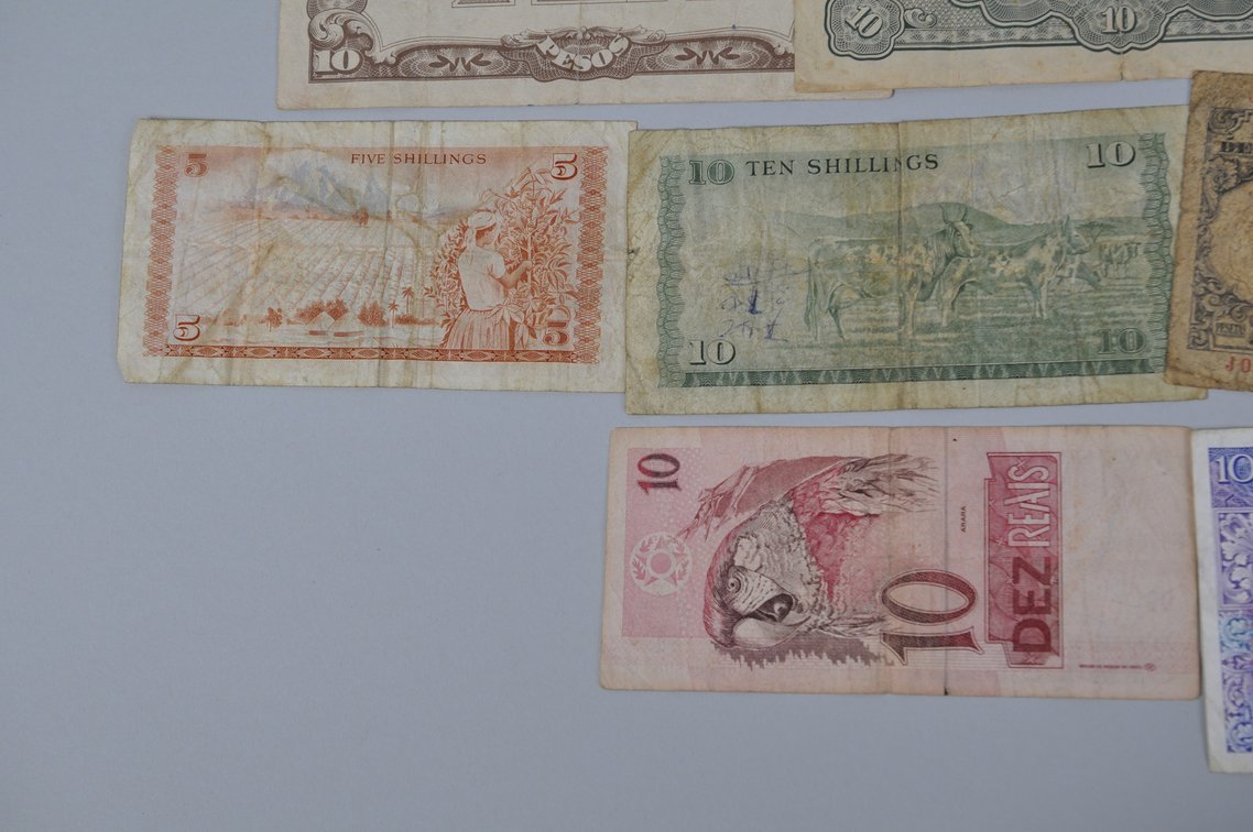 Assortment of Old Banknotes, photo 15 of 19