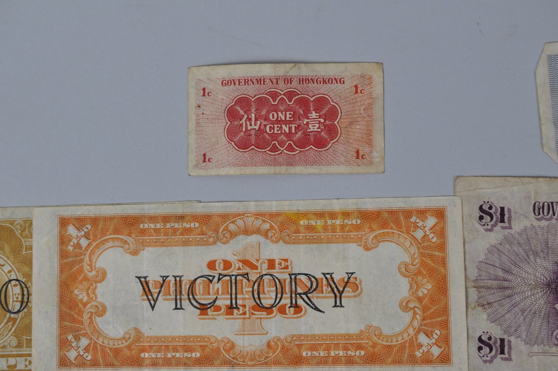 Assortment of Old Banknotes from the Pacific and World War Two, photo 14 of 20