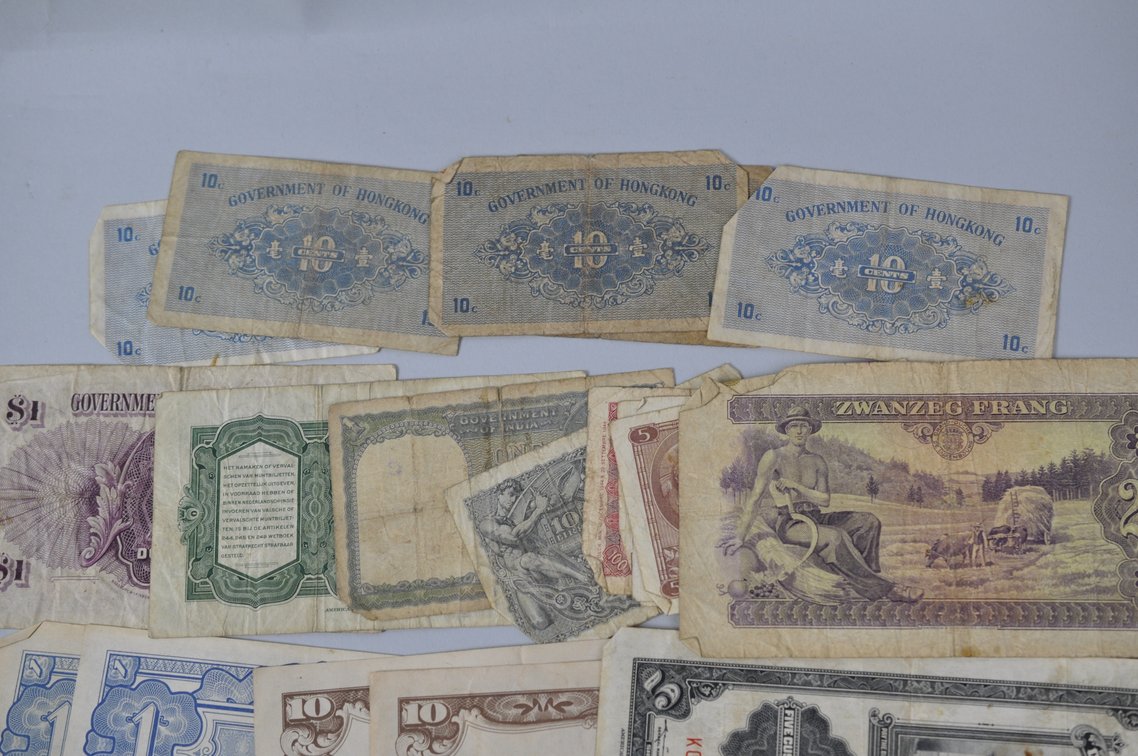 Assortment of Old Banknotes from the Pacific and World War Two, photo 15 of 20