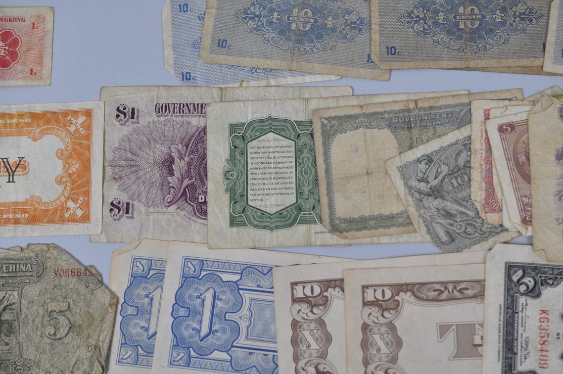 Assortment of Old Banknotes from the Pacific and World War Two, photo 16 of 20