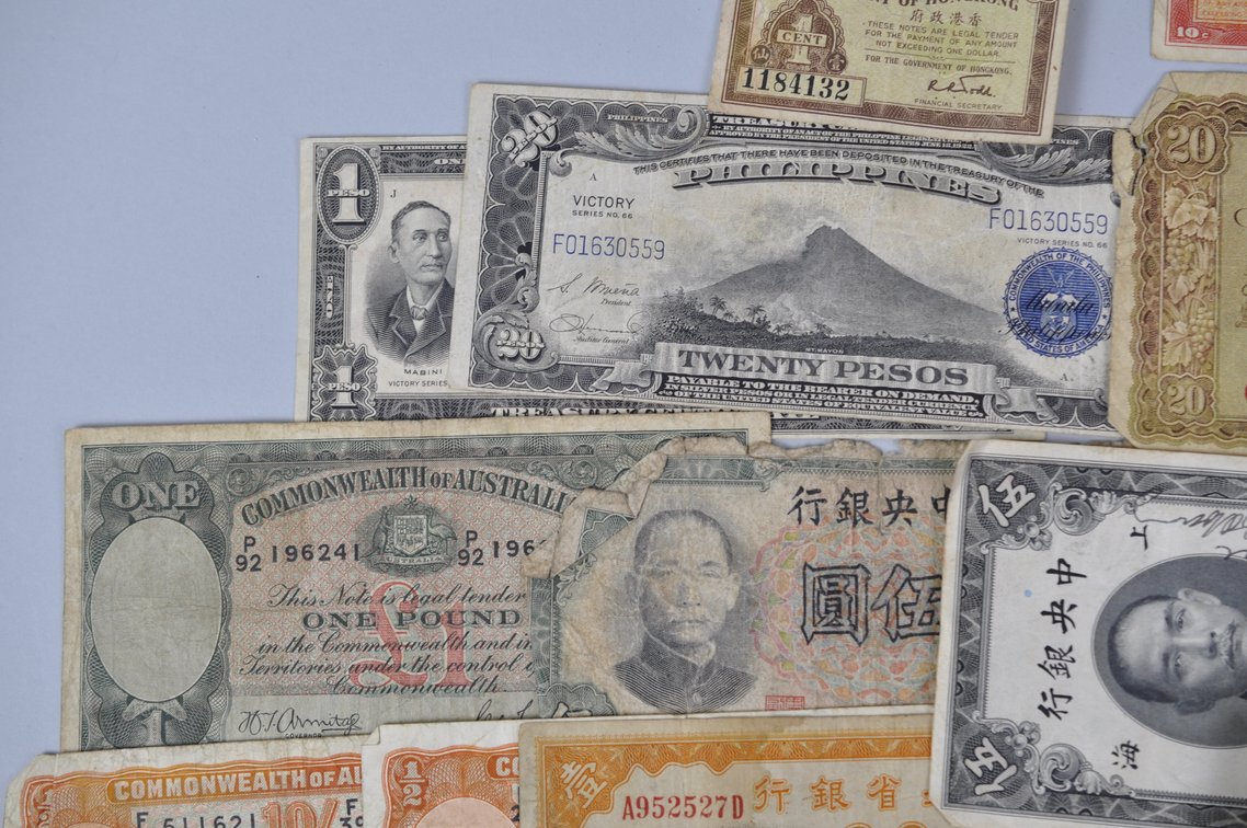 Assortment of Old Banknotes from the Pacific and World War Two, photo 4 of 20