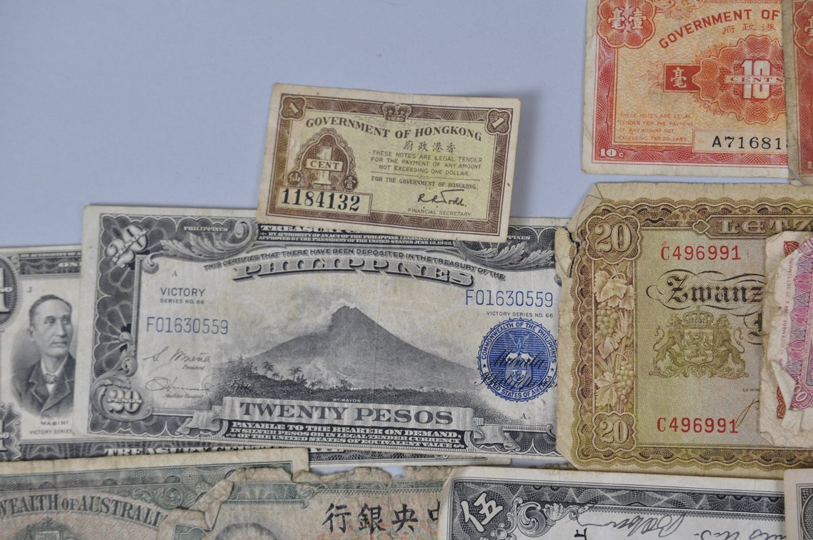 Assortment of Old Banknotes from the Pacific and World War Two, photo 5 of 20