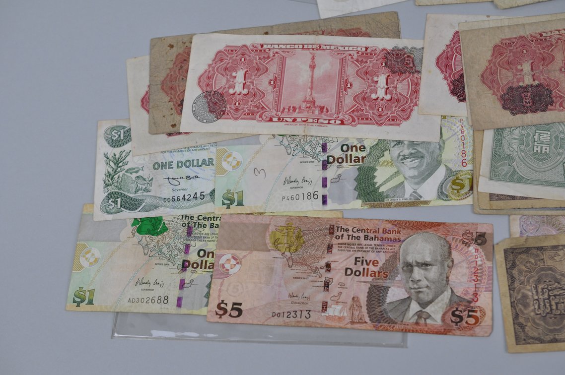 Large Assortment of Banknotes from Various Countries, photo 13 of 19