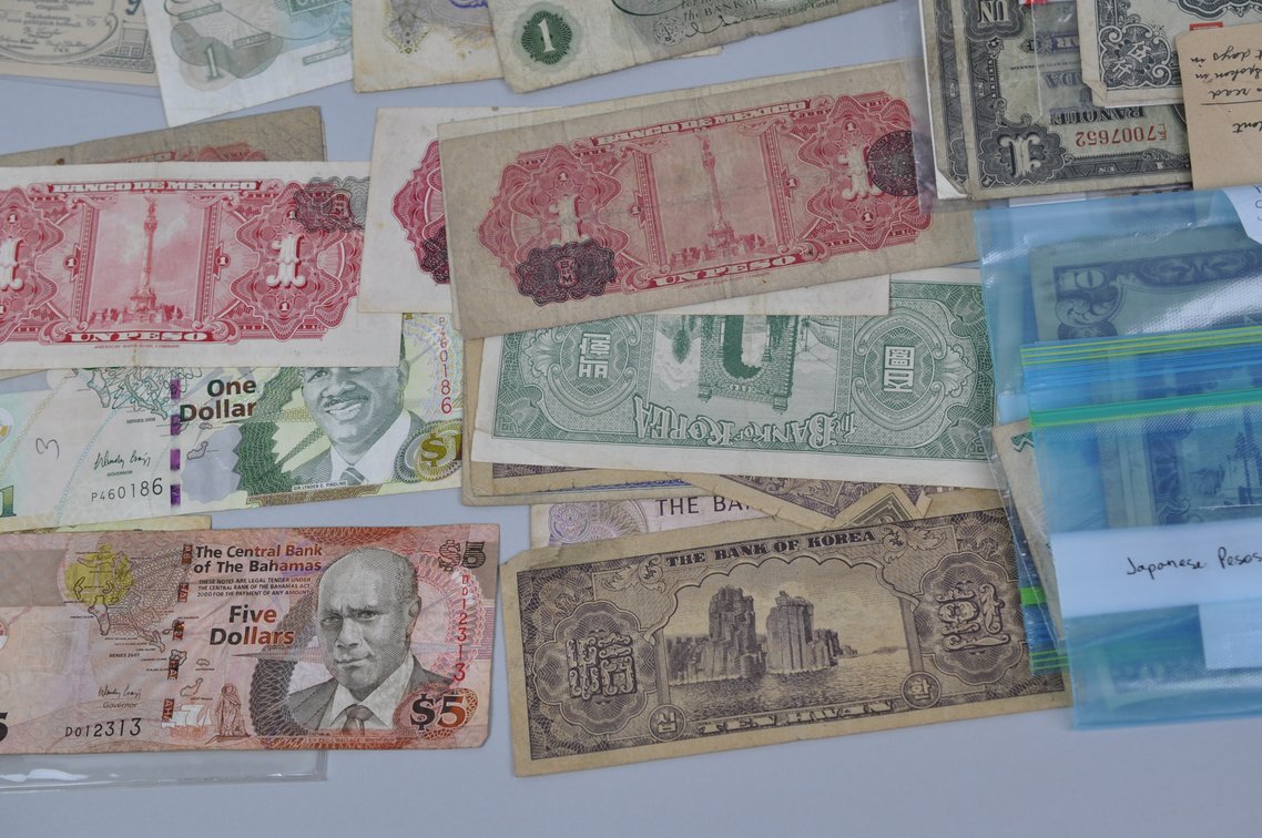 Large Assortment of Banknotes from Various Countries, photo 15 of 19