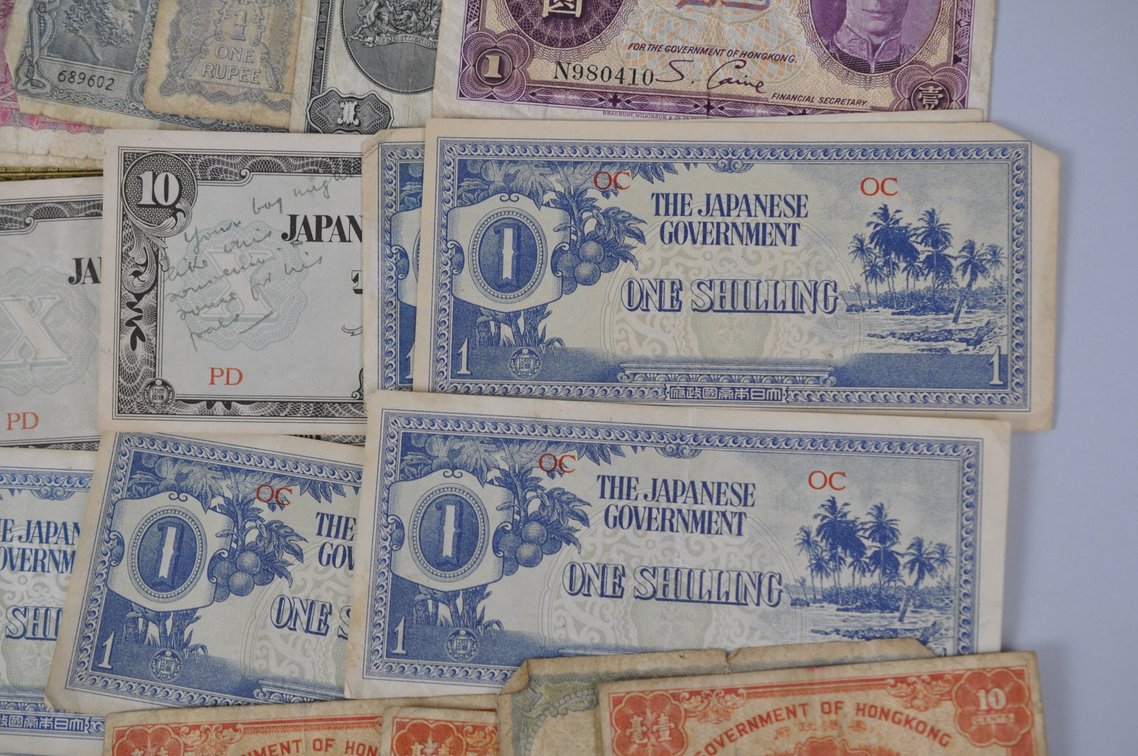 Assortment of Old Banknotes from the Pacific and World War Two, photo 8 of 20