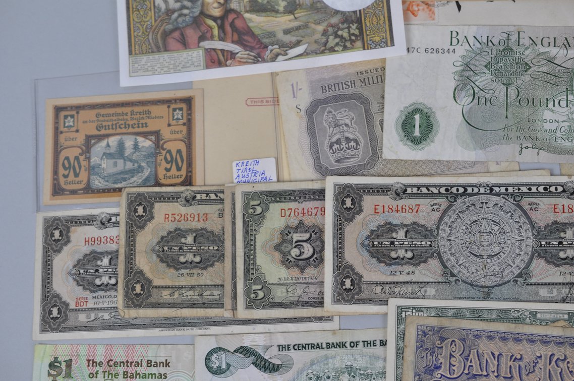 Large Assortment of Banknotes from Various Countries, photo 3 of 19