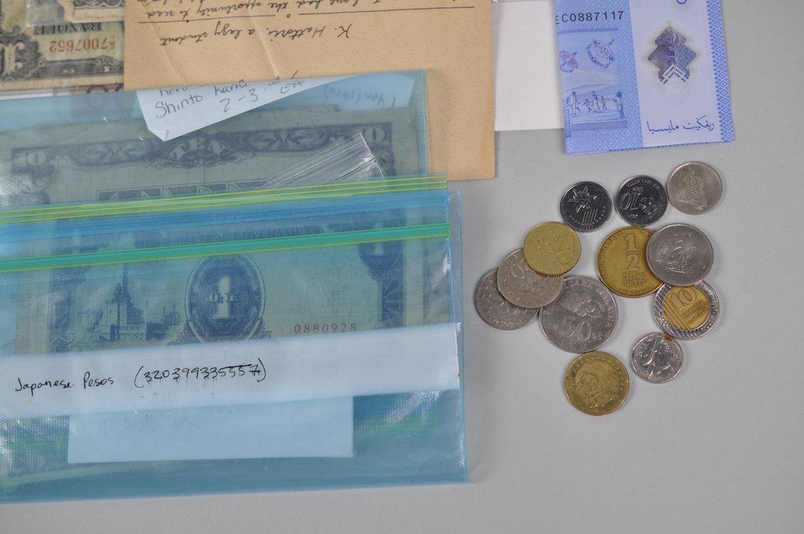 Large Assortment of Banknotes from Various Countries, photo 17 of 19