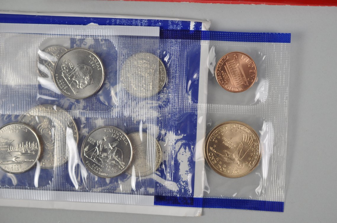 Uncirculated Modern Coin Sets, photo 13 of 13