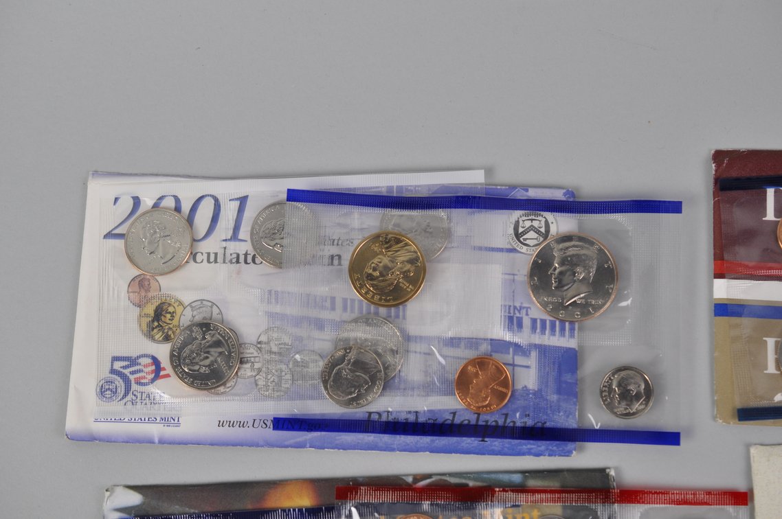 Uncirculated Modern Coin Sets, photo 2 of 17