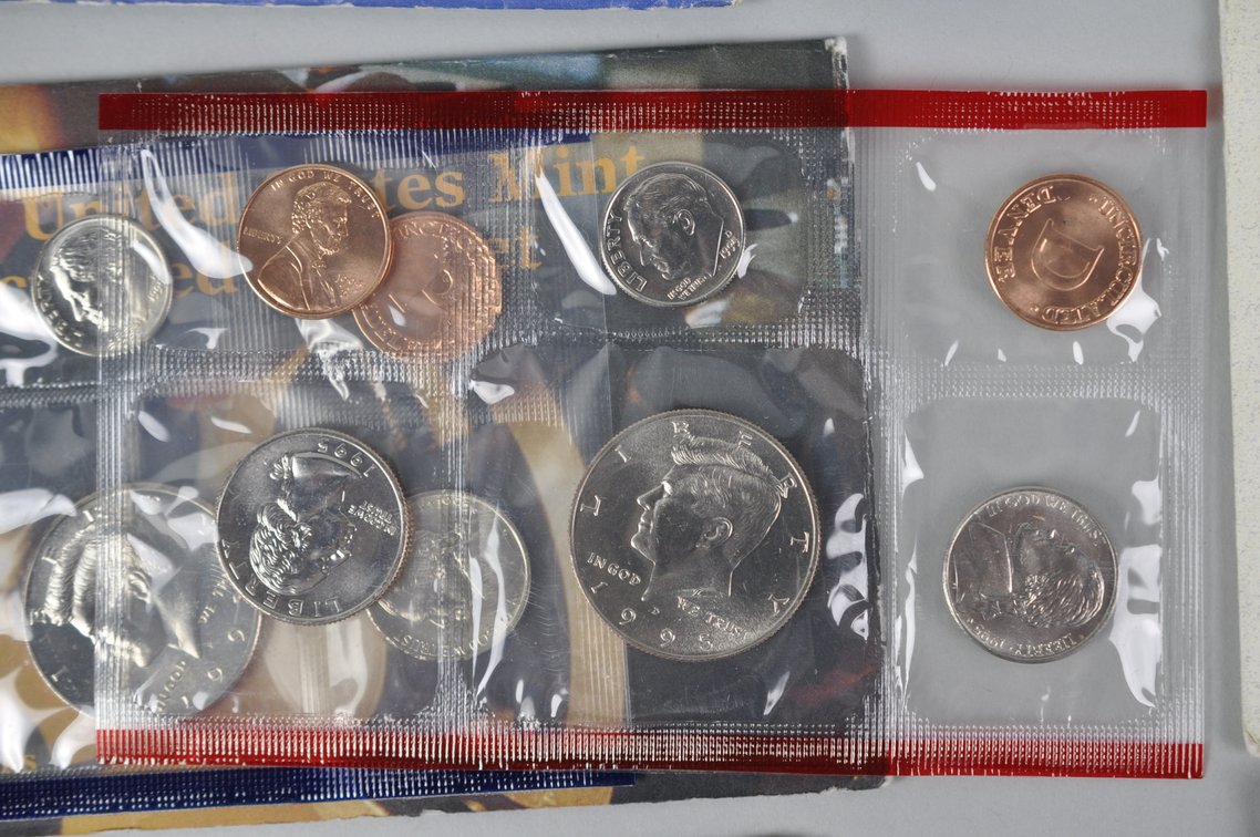Uncirculated Modern Coin Sets, photo 4 of 17