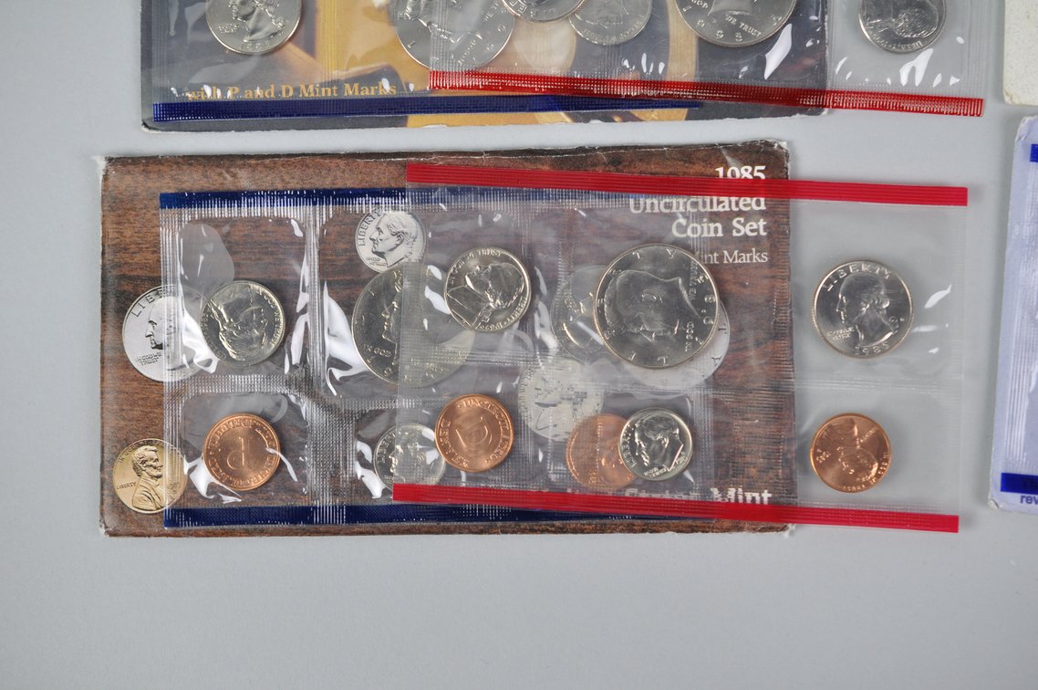 Uncirculated Modern Coin Sets, photo 5 of 17