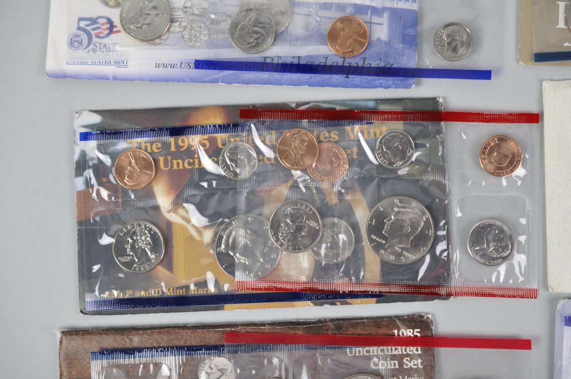 Uncirculated Modern Coin Sets, photo 3 of 17