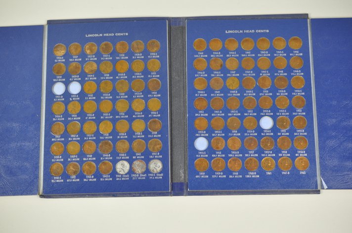 Lincoln Wheat Cent Album Mostly Complete